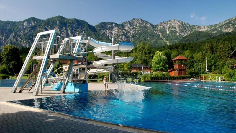 Ferienwohnungen Villa Salzweg バート・ゴイーザーン エクステリア 写真