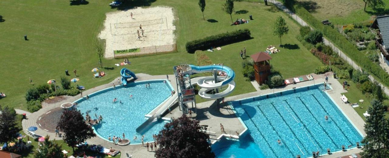 Ferienwohnungen Villa Salzweg バート・ゴイーザーン エクステリア 写真